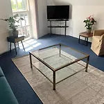 Pakhuis Aan De Haven - Bakboord